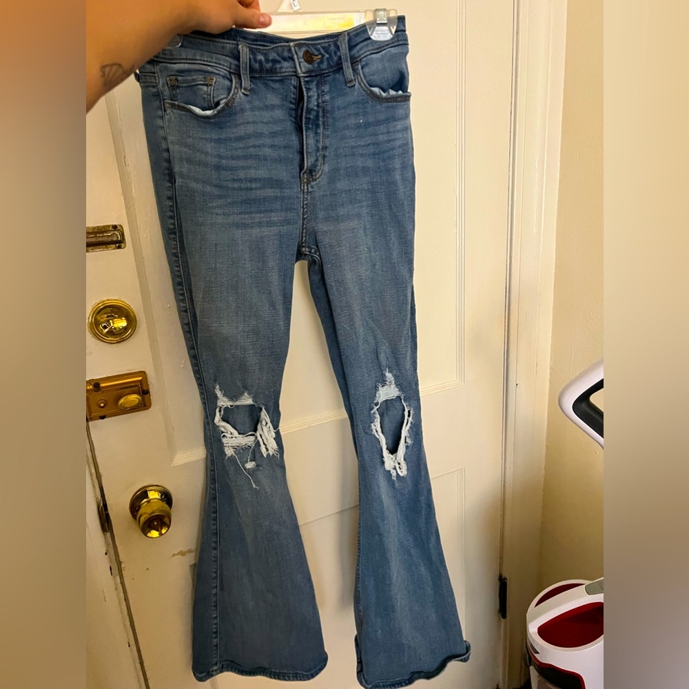 Hollister ripped flair jeans. Size 28